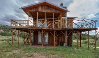 5 Mescalero Rd, Bent, NM 88314