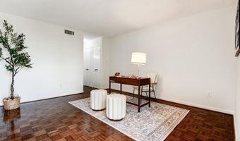 1101 S ARLINGTON RIDGE Rd S 208, Arlington, VA 22202