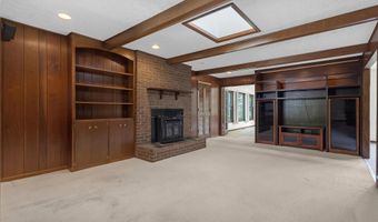 5650 Ramblewood Ct, Columbus, OH 43235
