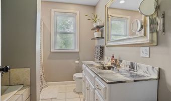 3539 Potts Dr, Akron, OH 44203