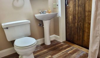 271 Jefferson St, Barnwell, SC 29812