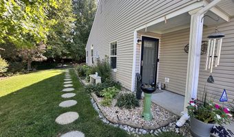 7327 Oak Knoll Dr, Indianapolis, IN 46217