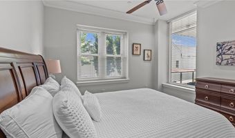 341 Thames St 103, Bristol, RI 02809