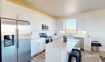 1040 S Independence, Big Water, UT 84741