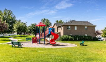 280 W 710 N, Centerville, UT 84014