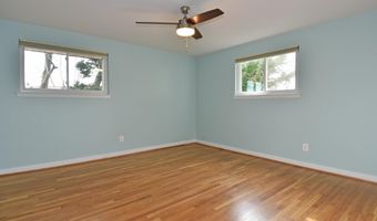 6319 TONE Ct, Bethesda, MD 20817