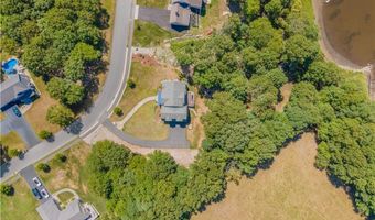 31 Ridge St, Berkley, MA 02779
