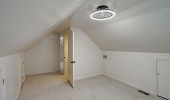 1026 W BROWNING Rd, Bellmawr, NJ 08031