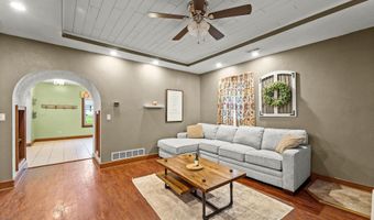 201 E Harrison St, Auxvasse, MO 65231
