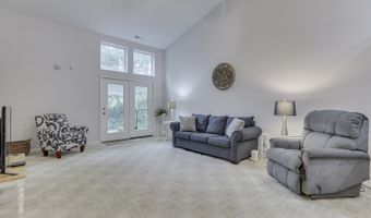 1314 Summerhouse Dr, Indianapolis, IN 46217