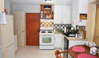 225 King St, Baldwin City, KS 66006