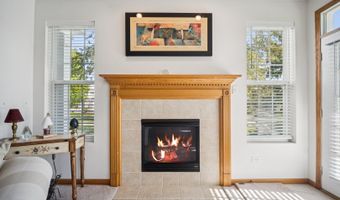 2616 Christie Dr, Algonquin, IL 60102