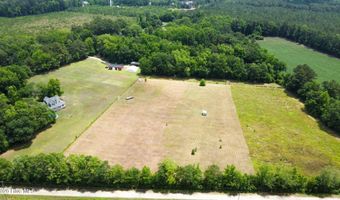 708 N Sunset St, Atkinson, NC 28421