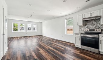 451 GREEN Ln, Philadelphia, PA 19128