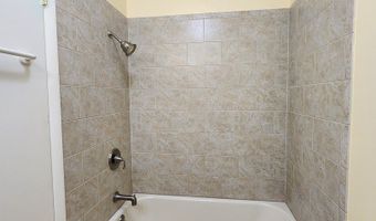660 W Central Rd, Arlington Heights, IL 60005