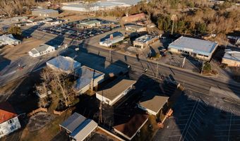 85 NE Main St, Baxley, GA 31513