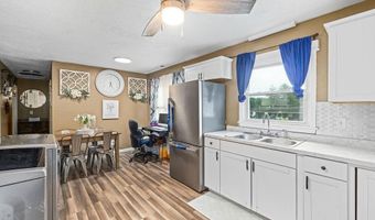 135 Brown St, Appomattox, VA 24522