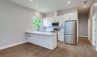 752 W 9th Ave, Escondido, CA 92025