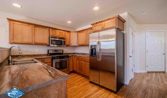6866 Umpqua River Rd, Casper, WY 82604