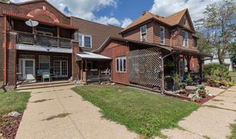 306 W 2ND St, Annawan, IL 61234