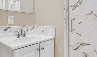 4719 25TH St N, Arlington, VA 22207