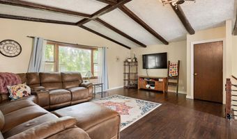 1304 Swanhill Dr, Albert Lea, MN 56007