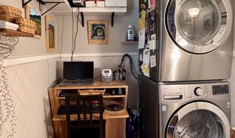 112 S Crest Dr, Burlington, VT 05401