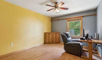 32 S V Ln, Augusta, ME 04330