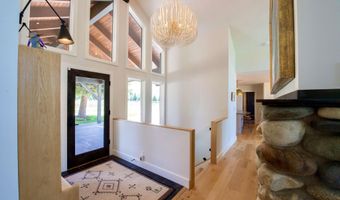 106 Chestnut Ln, Bellevue, ID 83313