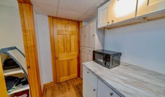 19 Glenview Ln, Belfast, ME 04915