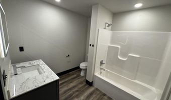 200 W College Ave, Appleton, WI 54911