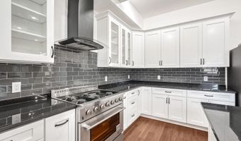 4917 ERIE St, Annandale, VA 22003