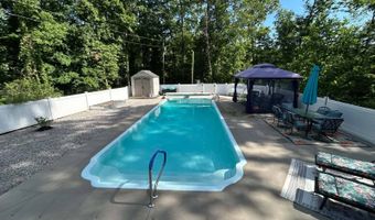 45 Edgewater Dr, Albany, KY 42602