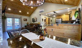 2052 Granny Squirrel Dr, Andrews, NC 28901