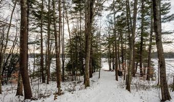 87 Edgewater Dr, Barrington, NH 03825