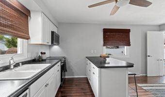 1718 SCHAEFER Cir, Appleton, WI 54915
