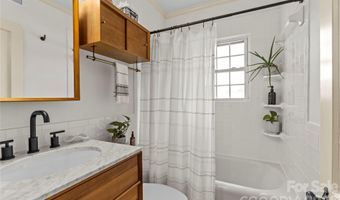 1707 Club Rd 3, Charlotte, NC 28205