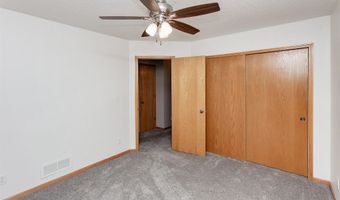 2840 Ashland Ct, Altoona, IA 50009