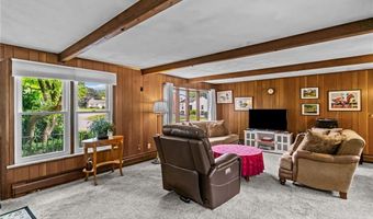174 Lawnacre Dr, Cranston, RI 02920