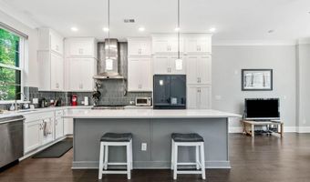 597 Broadview Pl NE, Atlanta, GA 30324