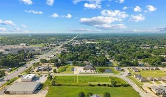 3 Pioneer Dr, Bartlesville, OK 74006