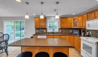 23 Blissdale Ave, Cumberland, RI 02864