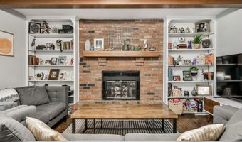 8230 Hill Gail Dr, Indianapolis, IN 46217