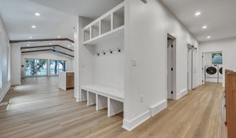 2707 1st St, Arnolds Park, IA 51331