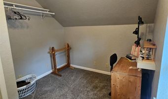 105 N Division St, Anamosa, IA 52205