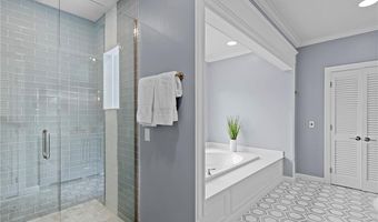 1 Harborview Dr, Newport, RI 02840