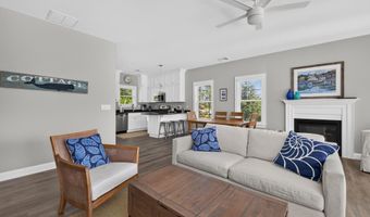 2 Kings Pine Ln, Arundel, ME 04046