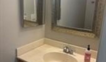 915 S Ridgecrest Cir, Anaheim, CA 92807