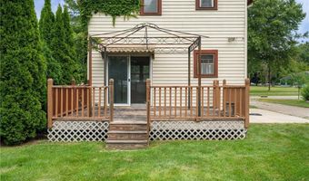 304 9th St SW, Austin, MN 55912