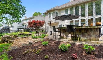 500 Terrington Dr, Ballwin, MO 63021